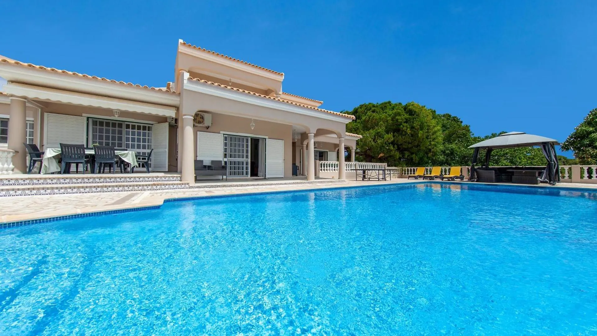 Villa Paloma By Algarve Vacation Albufeira