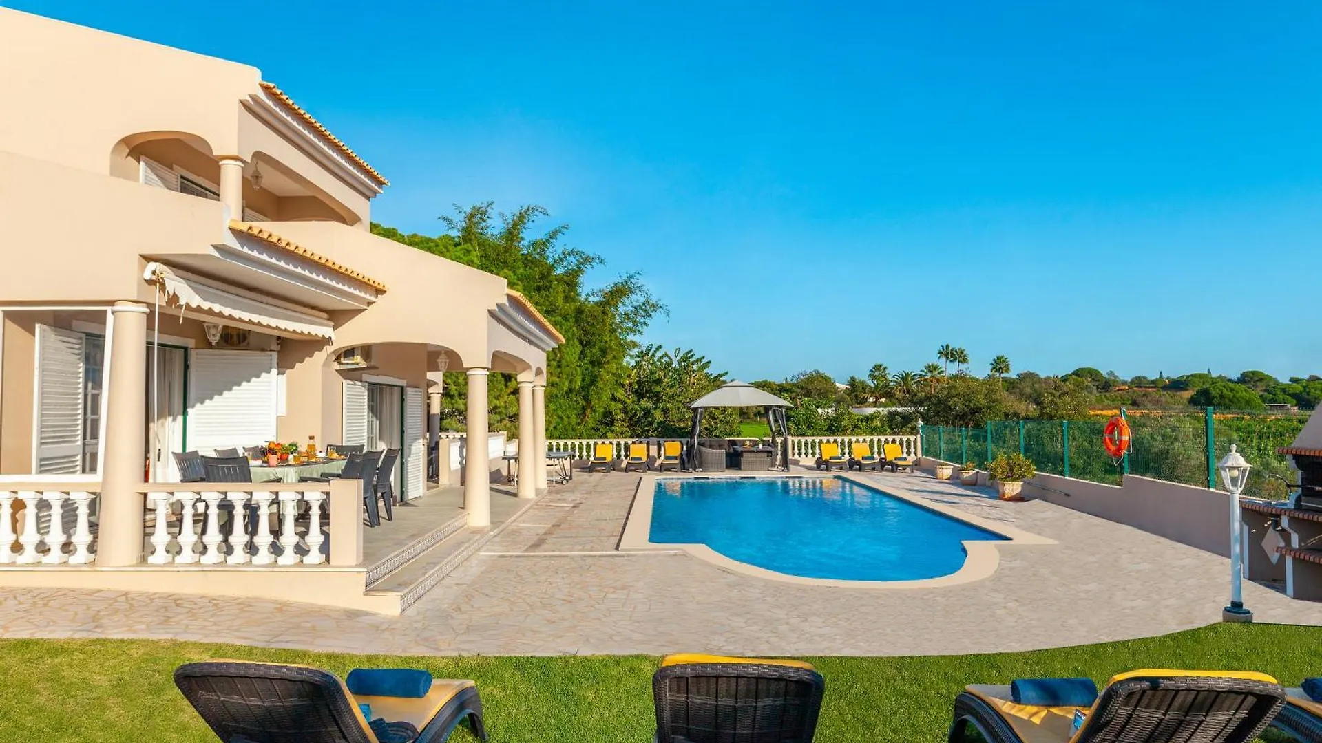 Villa Paloma By Algarve Vacation Albufeira